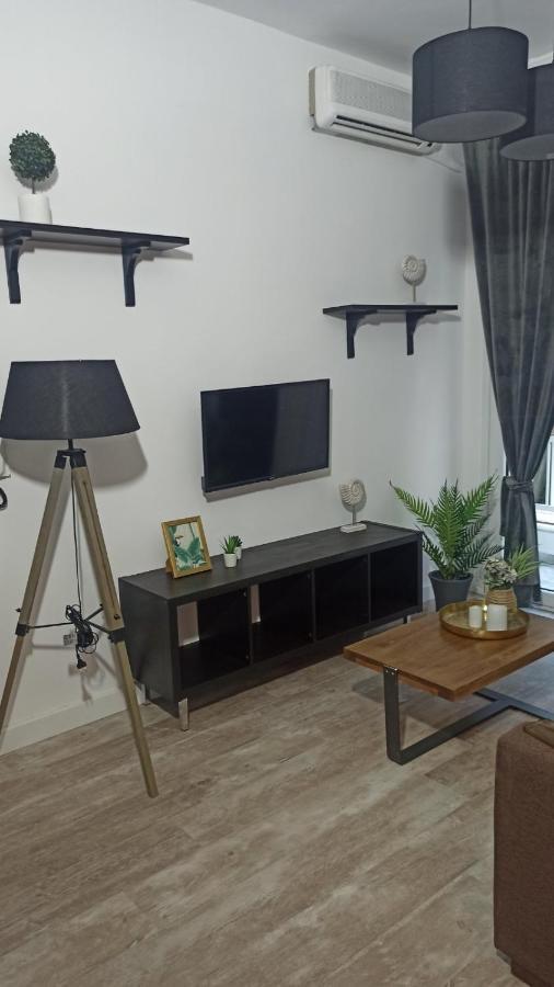 Down Town Luxurious Apartments Александруполис Екстериор снимка