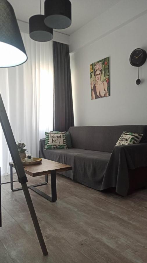 Down Town Luxurious Apartments Александруполис Екстериор снимка